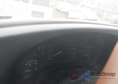 2002 Chevrolet Express from USA, damaged, VIN 1GCGG25W221245866